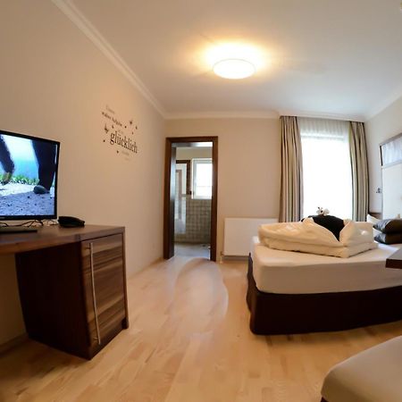 Hotel Jennys Schloessl Серфаус Номер фото