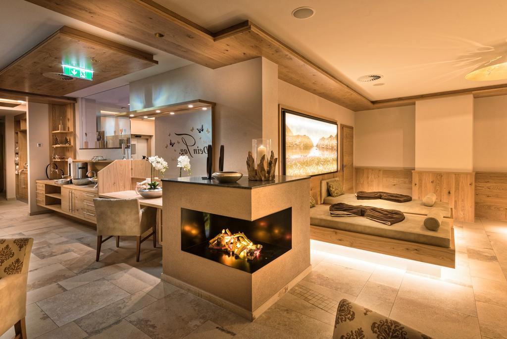 Hotel Jennys Schloessl Серфаус Экстерьер фото