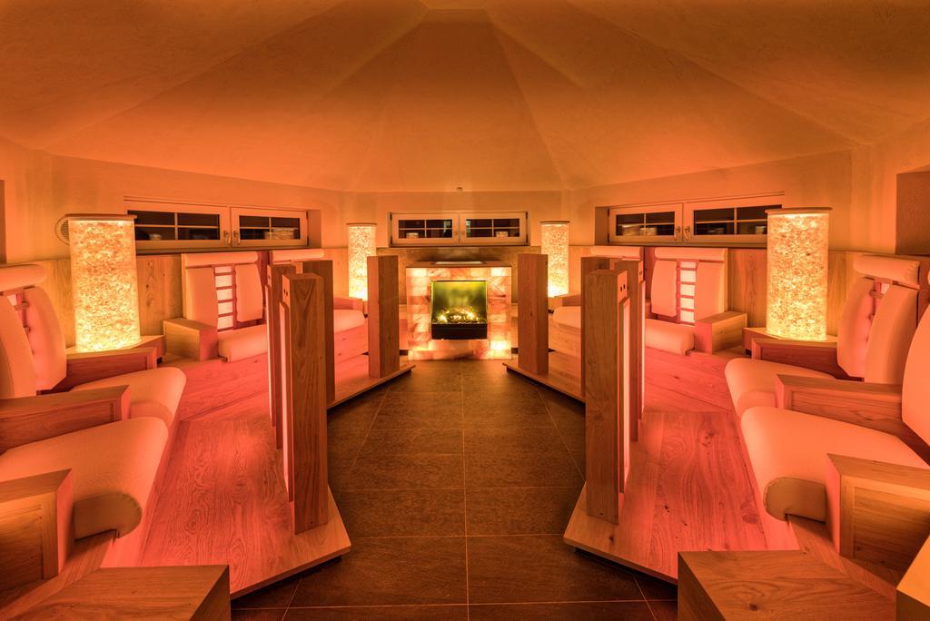 Hotel Jennys Schloessl Серфаус Экстерьер фото