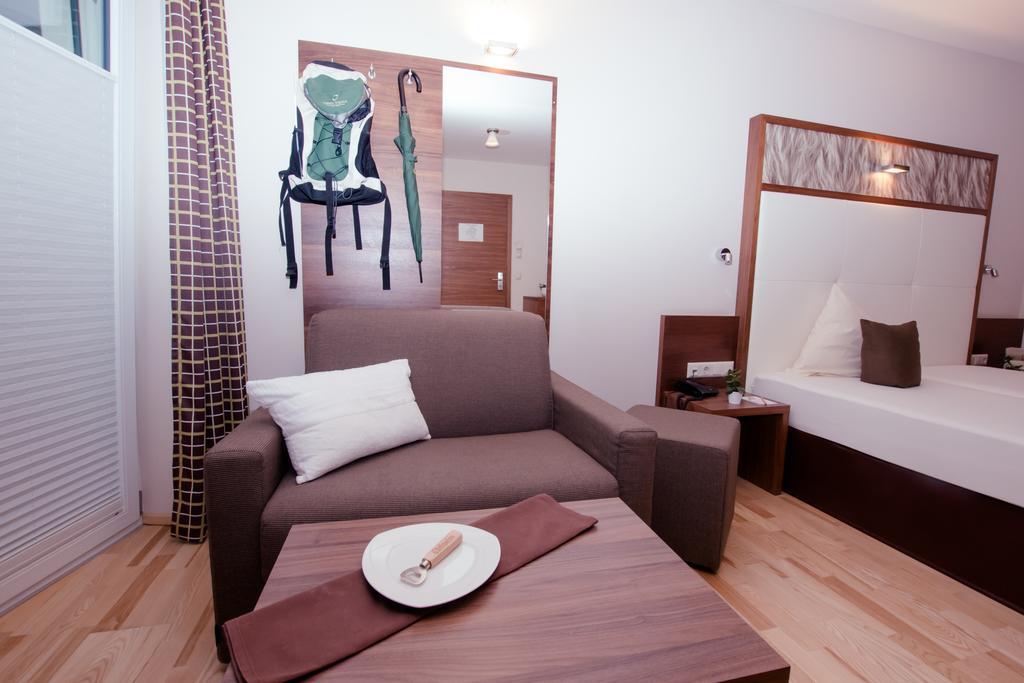 Hotel Jennys Schloessl Серфаус Экстерьер фото